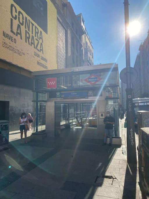 Apartamento en la Gran Vía de Madrid Exterior foto