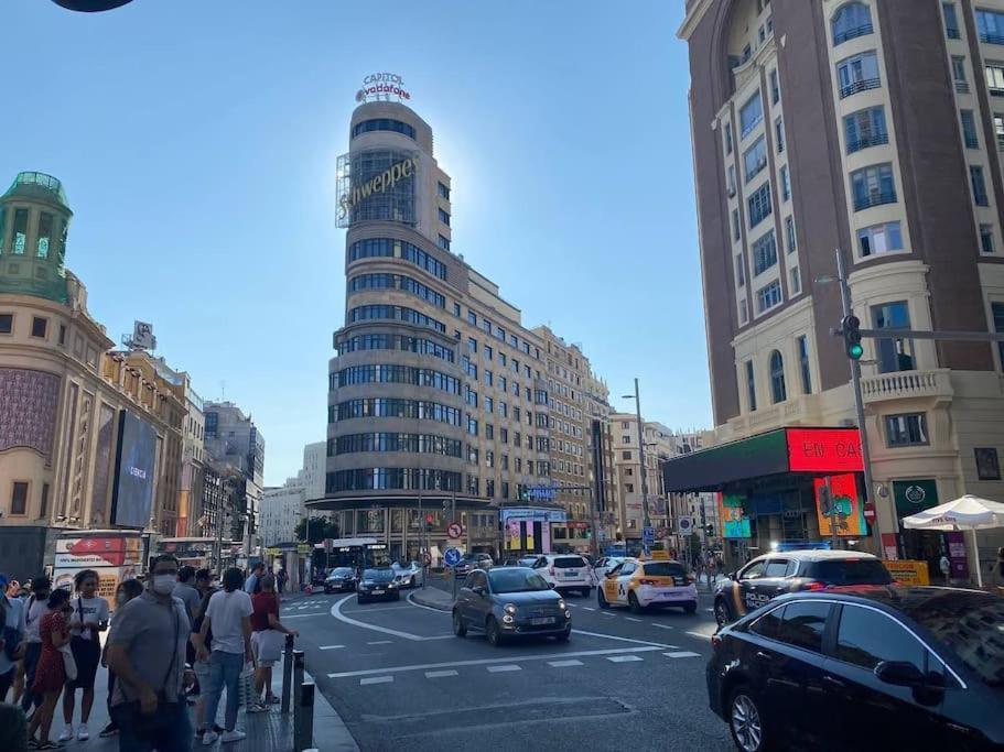 Apartamento en la Gran Vía de Madrid Exterior foto